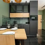 Quorum With Parking And Air Conditioning Close To The Center In By Renters Prestige Lejlighed Wrocław