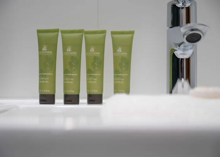 Quorum With Parking And Air Conditioning Close To The Center In By Renters Prestige Appartement *